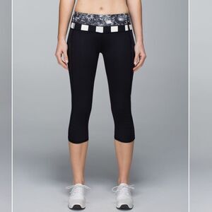 Lululemon Run A Marathon Crop II